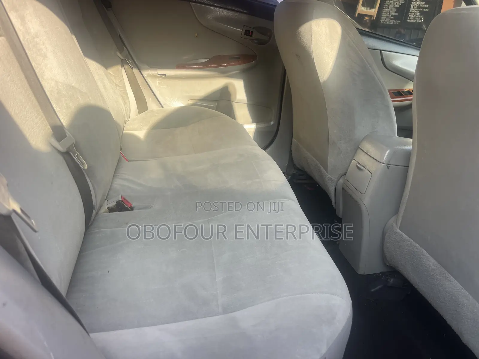 Toyota Corolla LE 4dr Sedan (1.8L 4cyl 4A) 2010 Red