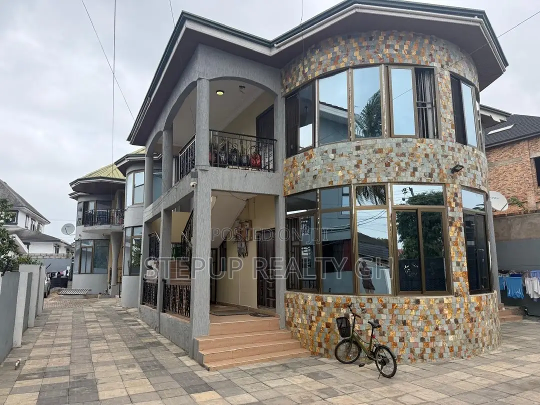 2bdrm Apartment in A&C Mall East Legon for rent