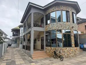 2bdrm Apartment in A&C Mall East Legon for rent