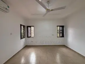 2bdrm Apartment in A&C Mall East Legon for rent