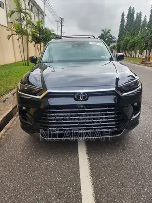 Toyota Grand Highlander Hybrid 2025 Black