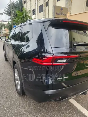 Toyota Grand Highlander Hybrid 2025 Black