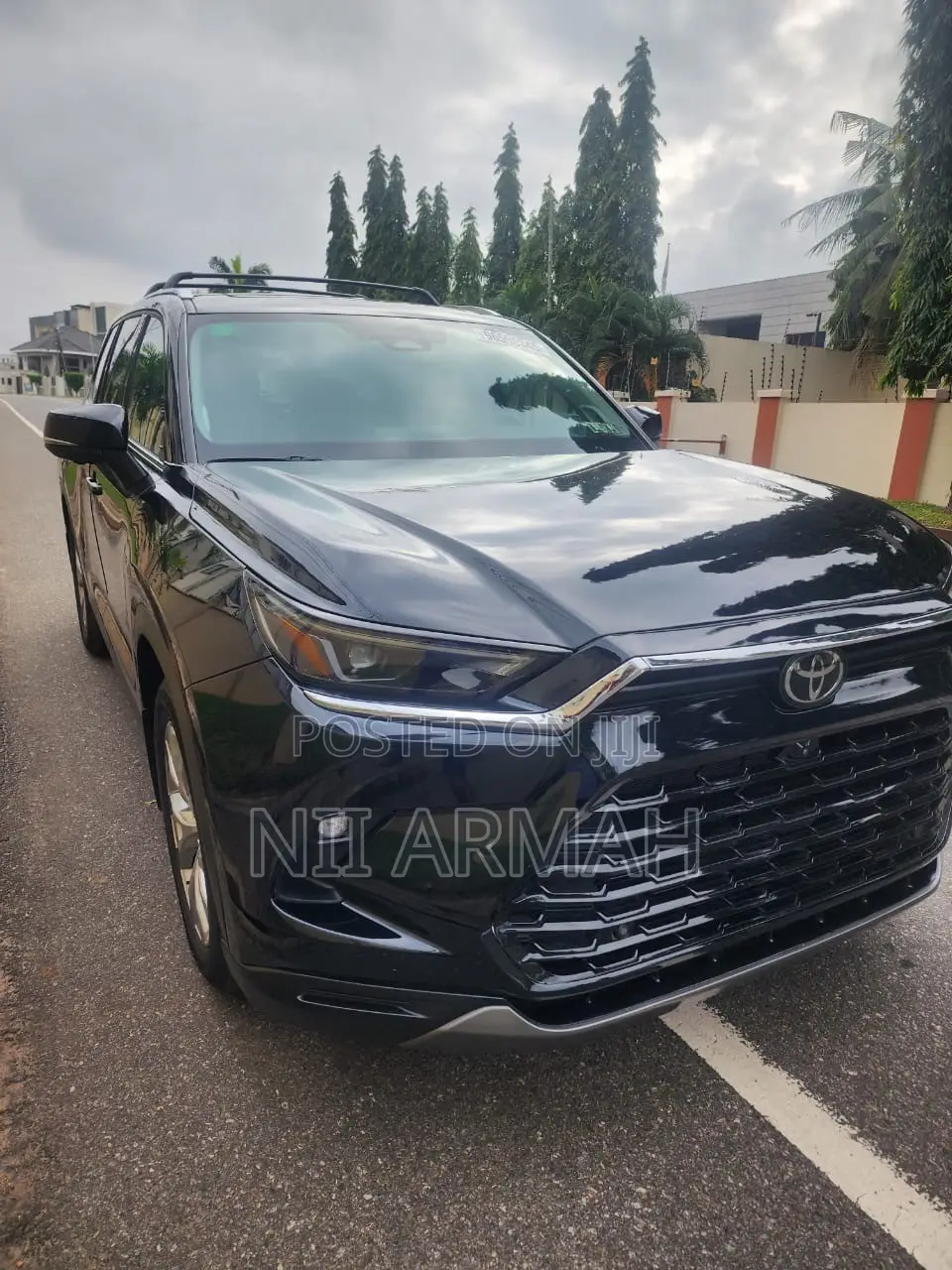 Toyota Grand Highlander Hybrid 2025 Black
