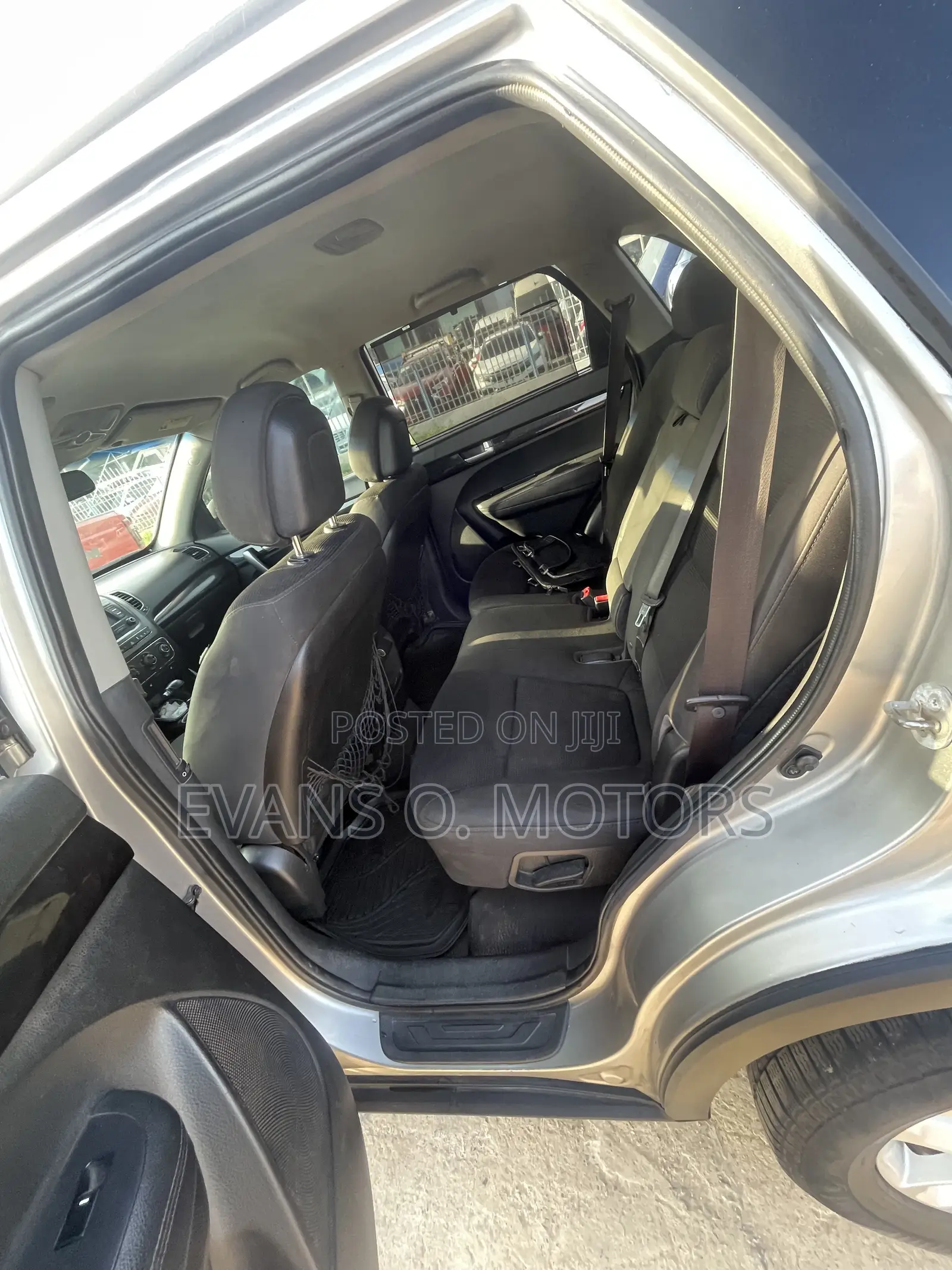 Kia Sorento LX 4dr SUV (2.4L 4cyl 6A) 2014 Gray