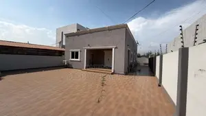 2bdrm House in Lakeside Estate for rent
