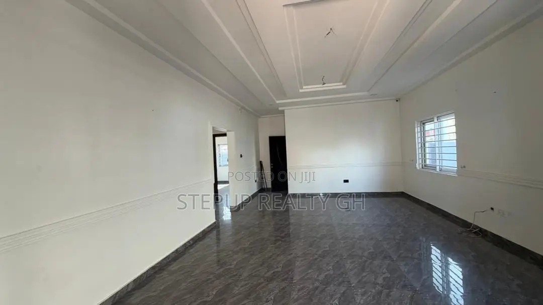 2bdrm House in Lakeside Estate for rent