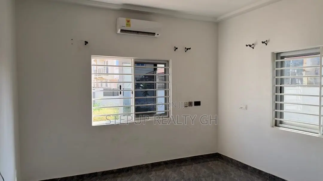 2bdrm House in Lakeside Estate for rent