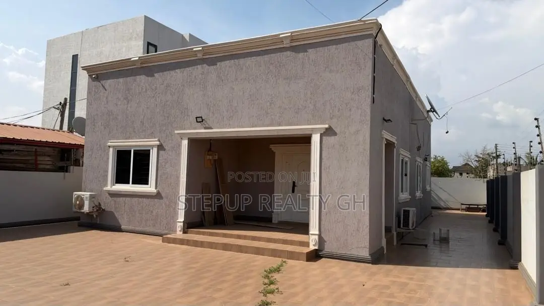 2bdrm House in Lakeside Estate for rent