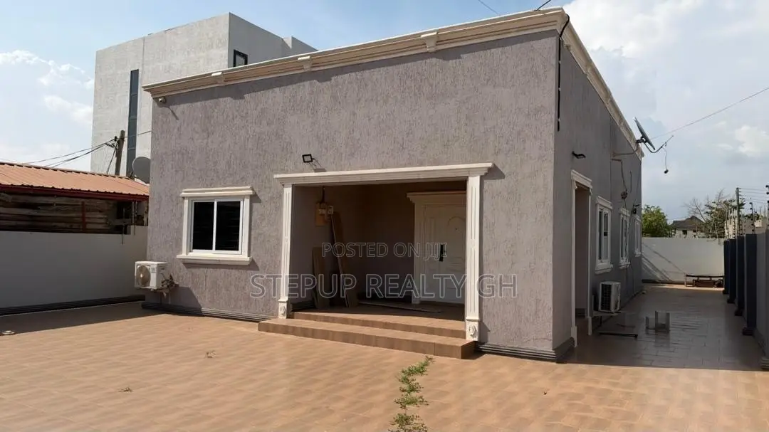 2bdrm House in Lakeside Estate for rent