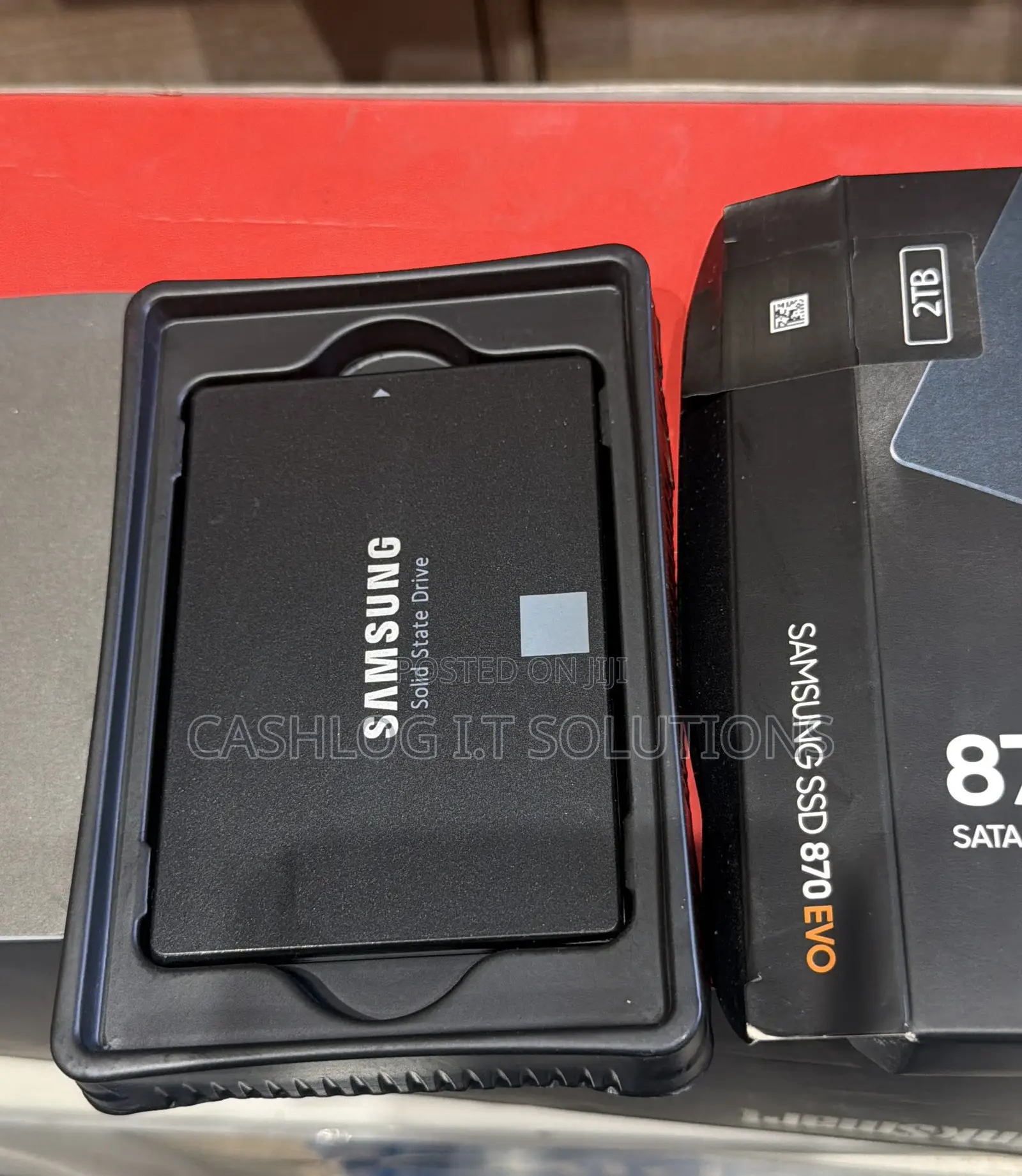 Samsung 2tb 2.5 Sata SSD