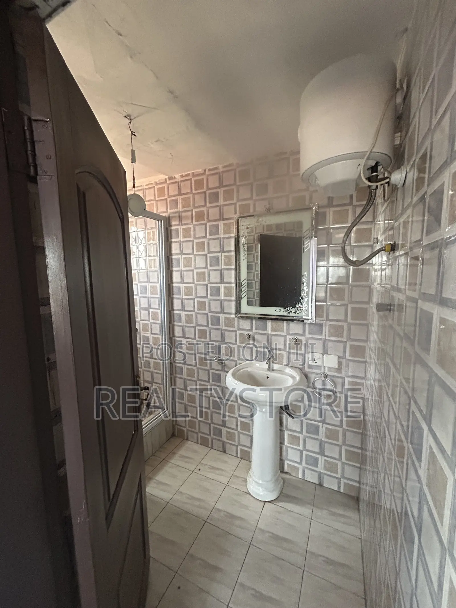 4bdrm House in Kwabenya , Franko, Accra Metropolitan for rent