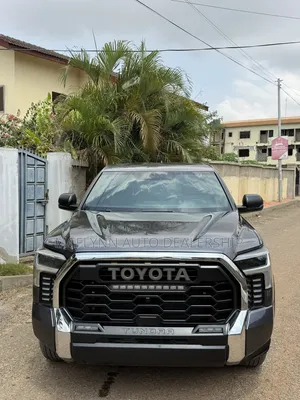 Toyota Tundra SR5 CrewMax SB w/6.5' Bed 2025 Green