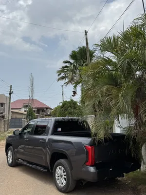 Toyota Tundra SR5 CrewMax SB w/6.5' Bed 2025 Green