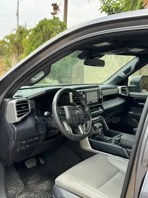 Toyota Tundra SR5 CrewMax SB w/6.5' Bed 2025 Green