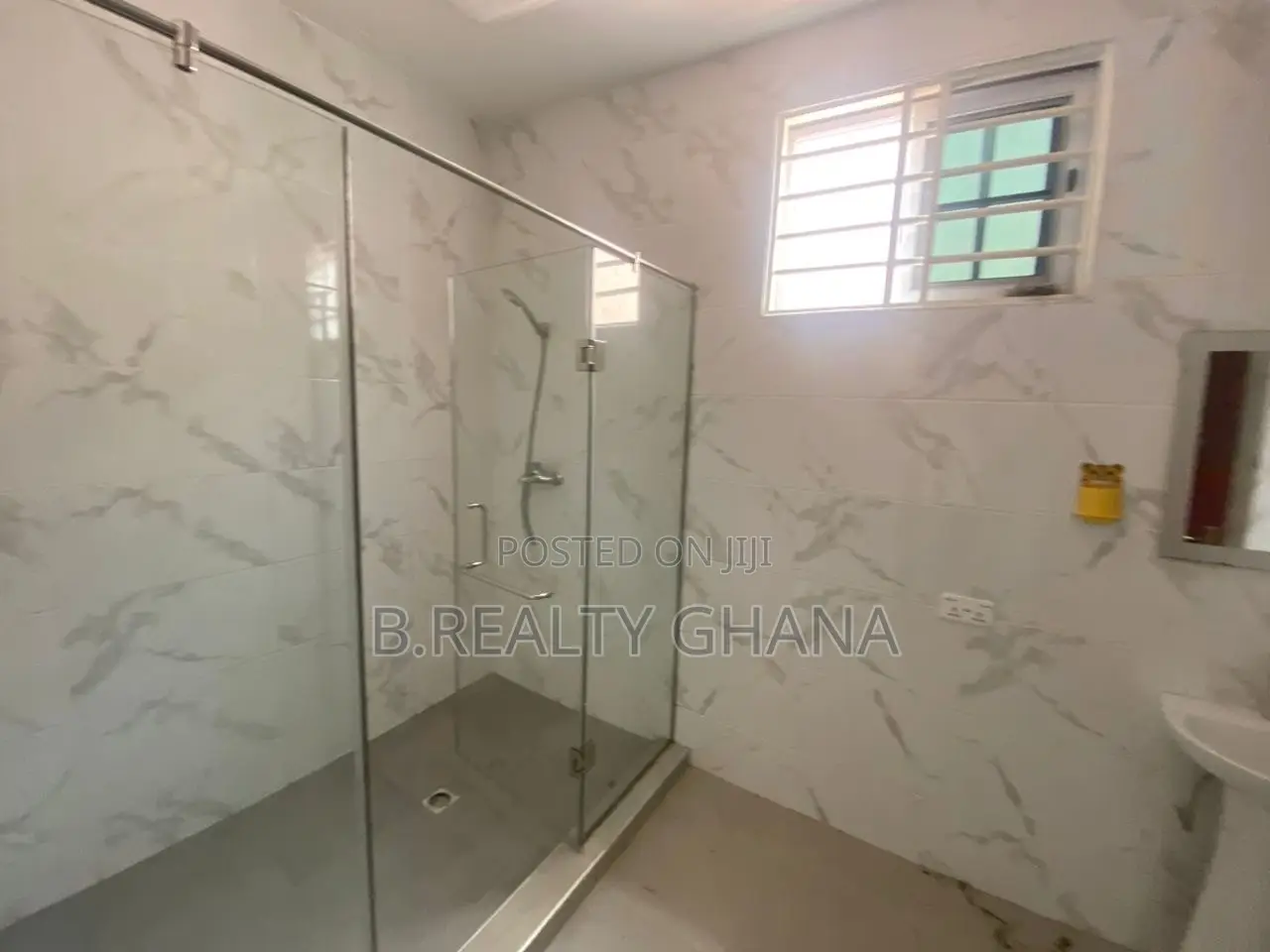 3bdrm House in Spintex for rent
