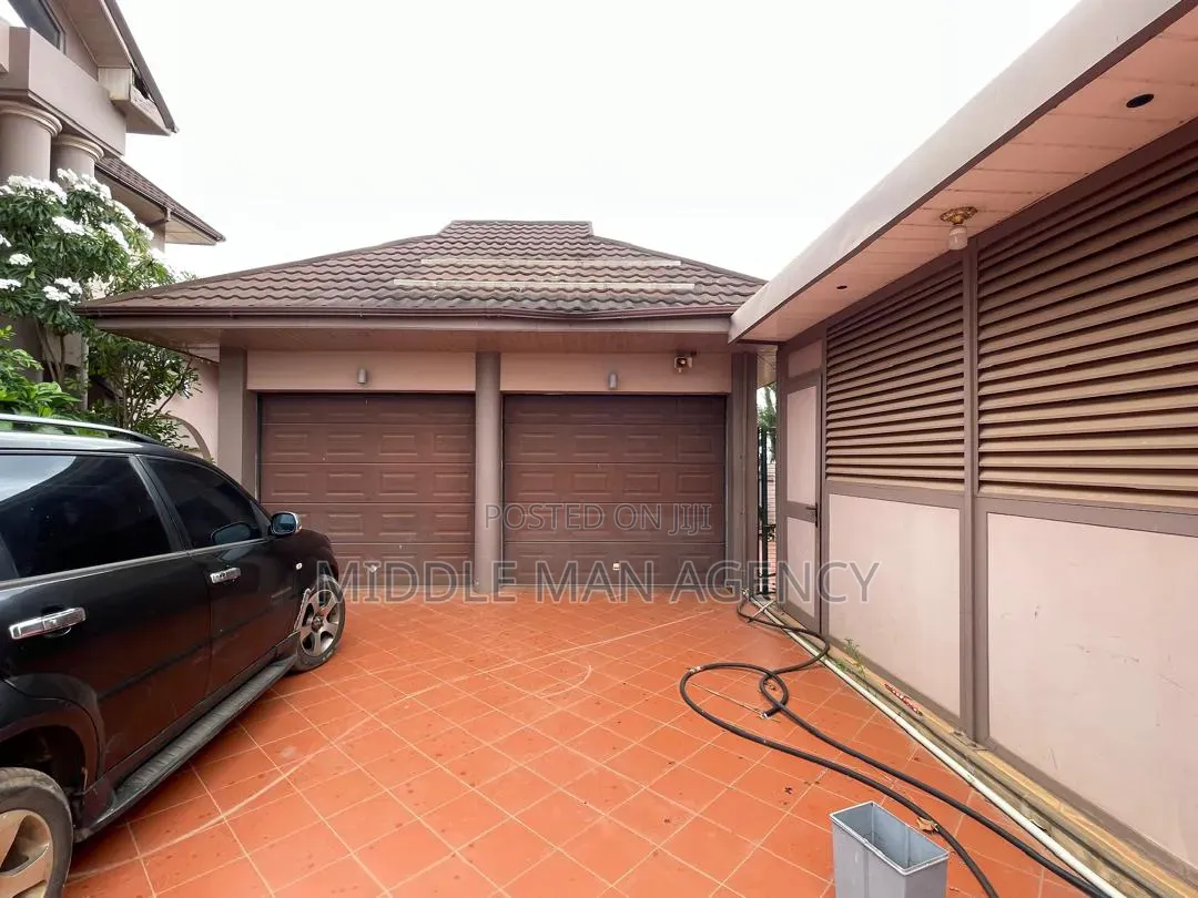 Furnished 5bdrm Mansion in Middle Man Agency, Kumasi Metropolitan