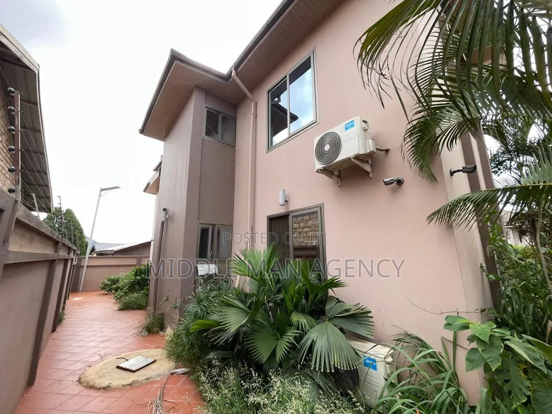 Furnished 5bdrm Mansion in Middle Man Agency, Kumasi Metropolitan