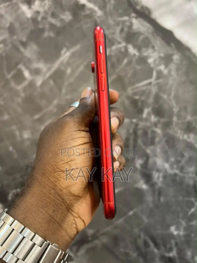 Apple iPhone XR 64 GB Red