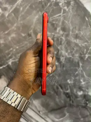 Apple iPhone XR 64 GB Red