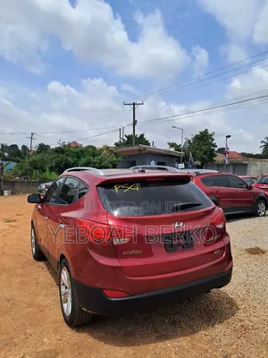 Hyundai Tucson 2015 Red