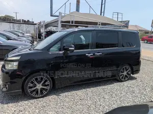 Toyota Voxy X 4WD 8-Seater 2010 Black