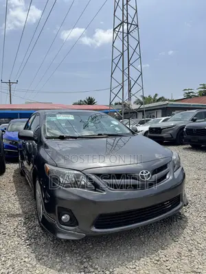 Toyota Corolla S 4dr Sedan (1.8L 4cyl 4A) 2013 Gray