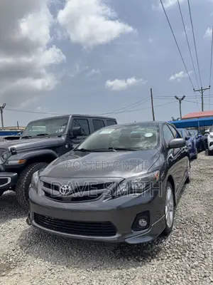 Toyota Corolla S 4dr Sedan (1.8L 4cyl 4A) 2013 Gray