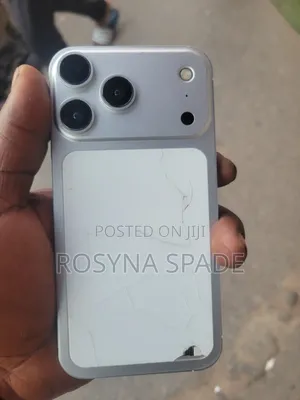 Apple iPhone XR 64 GB White