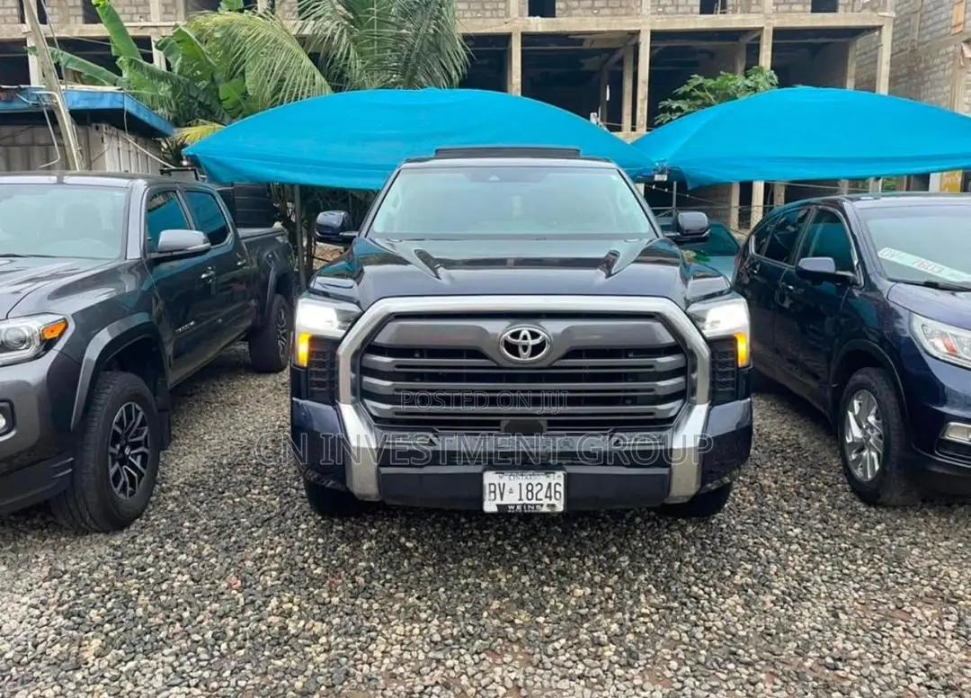Toyota Tundra Limited Double Cab 6.5' Bed 2023 Blue