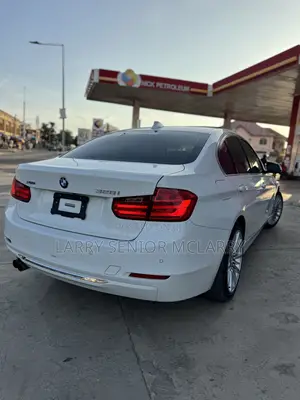 BMW 328i 2015 White