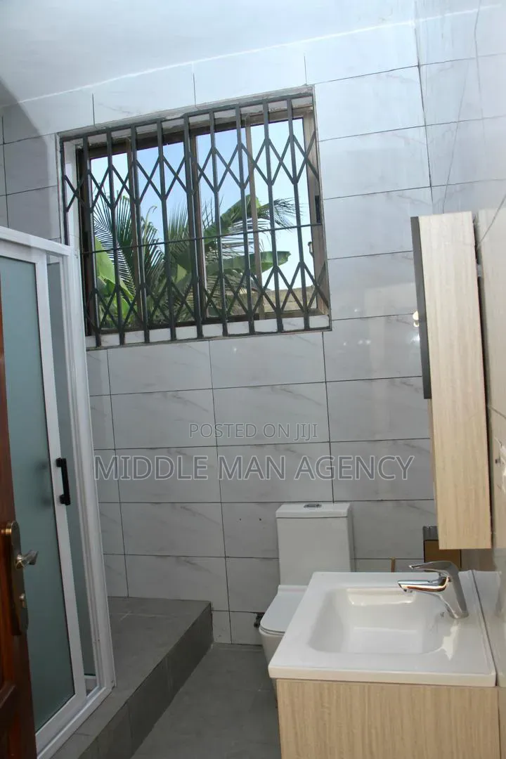 Furnished 10bdrm Block of Flats for sale