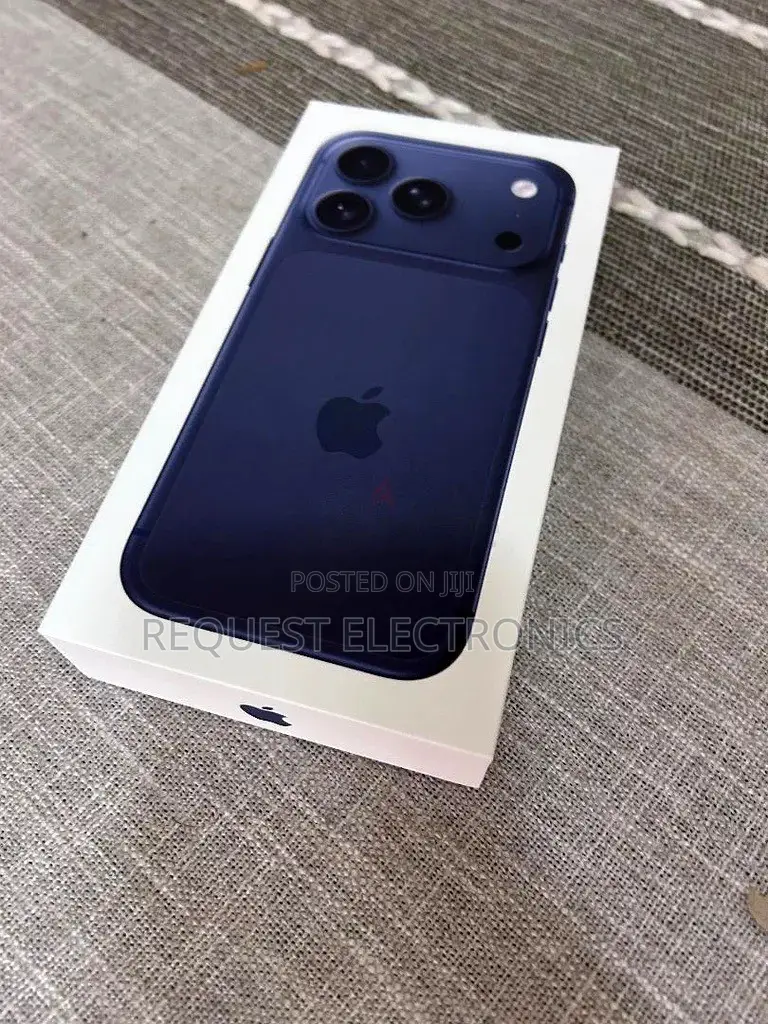New Apple iPhone 17 Pro Max 1 TB Black