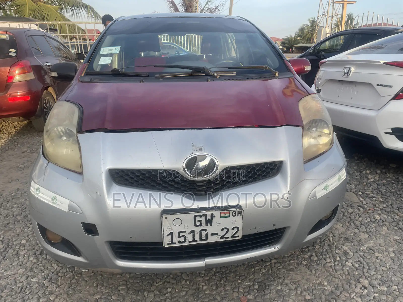Toyota Vitz 2010 Red