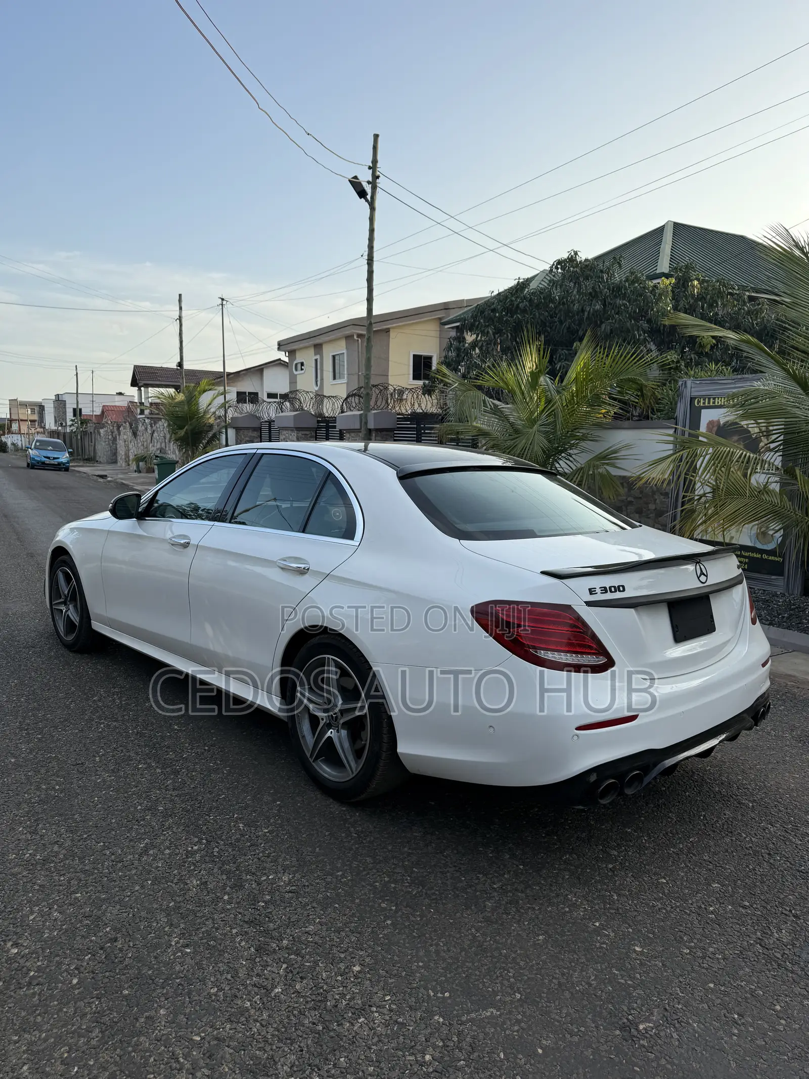 Mercedes-Benz E300 4Matic AWD Sedan (2.0L 4cyl 9A) 2017 White