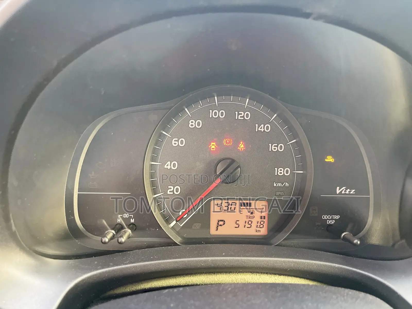 Toyota Vitz 1.3 FWD 5dr 2013 Pink