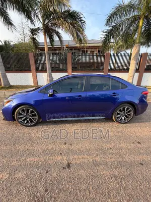 Toyota Corolla SE 2021 Blue