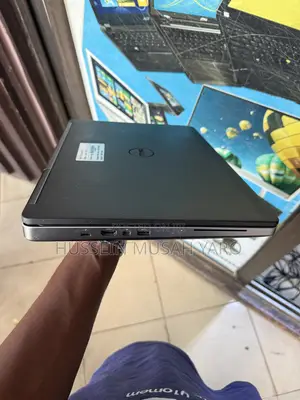 Laptop Dell Precision 7510 16GB Intel Core i7 HDD+SSD 128GB