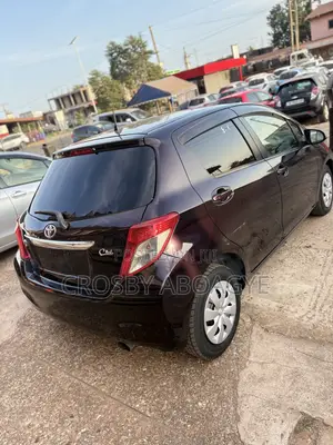 Toyota Vitz 1.3 FWD 5dr 2013 Black