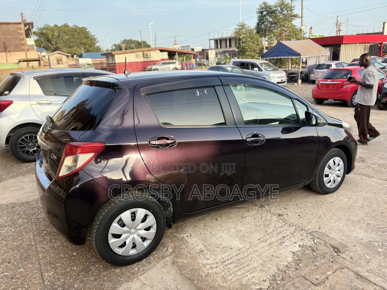 Toyota Vitz 1.3 FWD 5dr 2013 Black