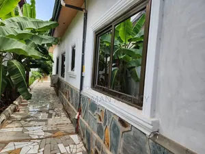 Furnished 6bdrm Mansion in Middle Man Agency, Kumasi Metropolitan