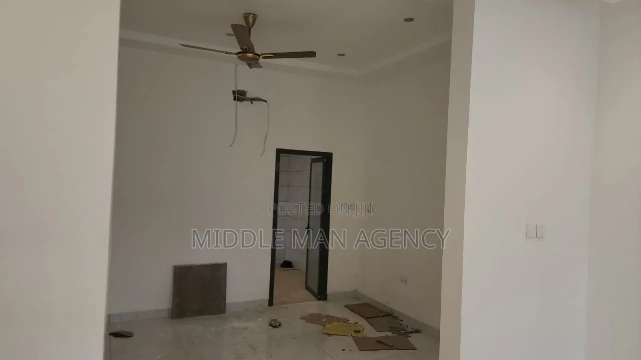 Furnished 5bdrm House in Middle Man Agency, Kumasi Metropolitan