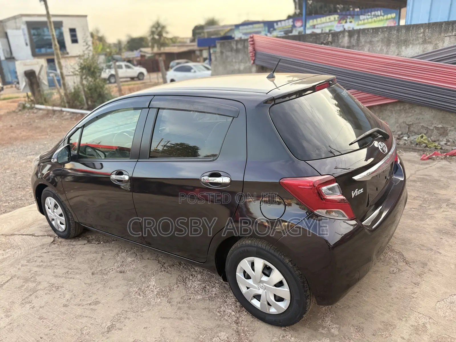 Toyota Vitz 1.3 FWD 5dr 2015 Black