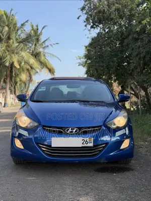 Hyundai Elantra Limited Sedan FWD (1.8L 4cyl 6A) 2013 Blue