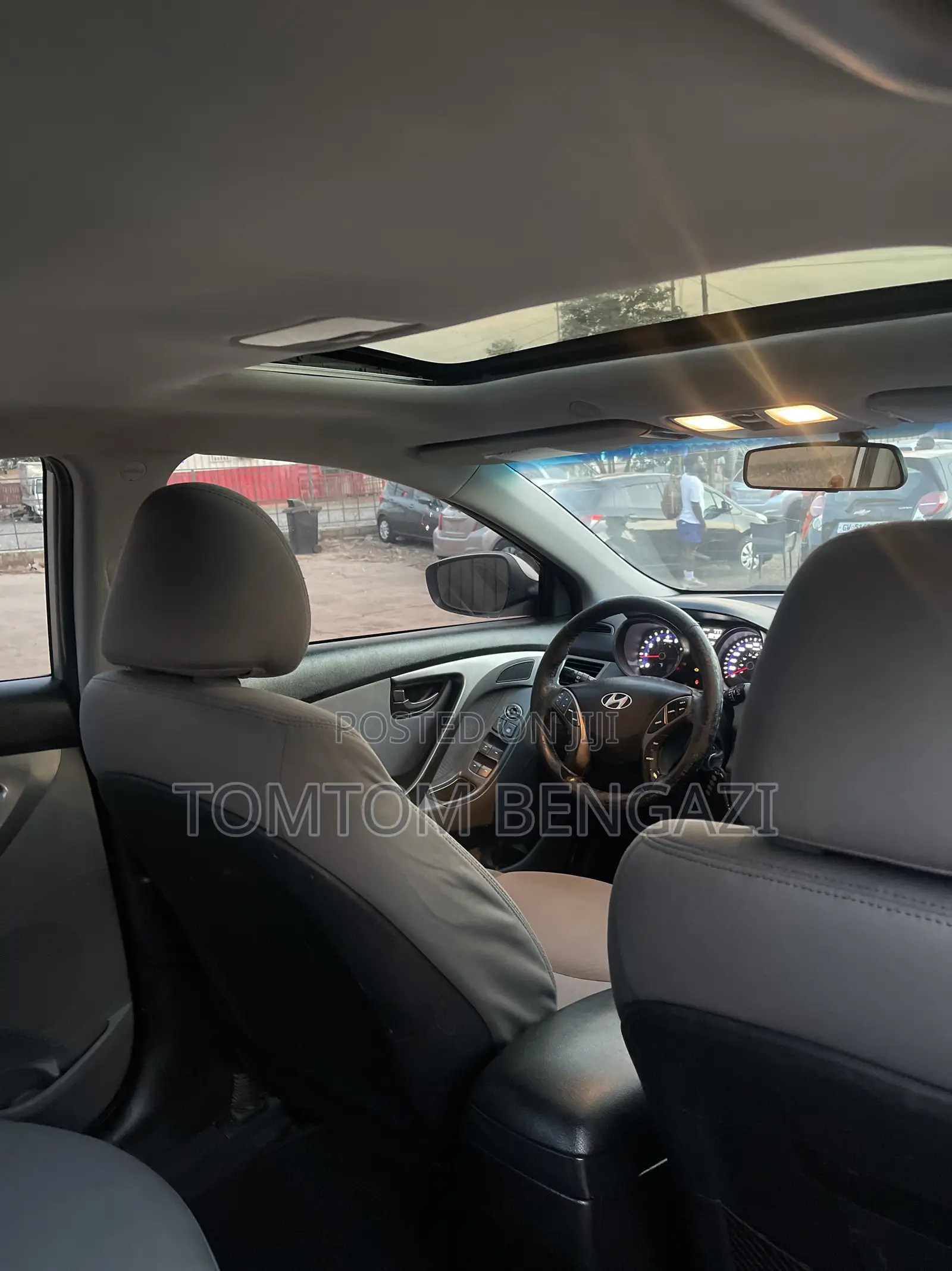 Hyundai Elantra Limited Sedan FWD (1.8L 4cyl 6A) 2013 Silver