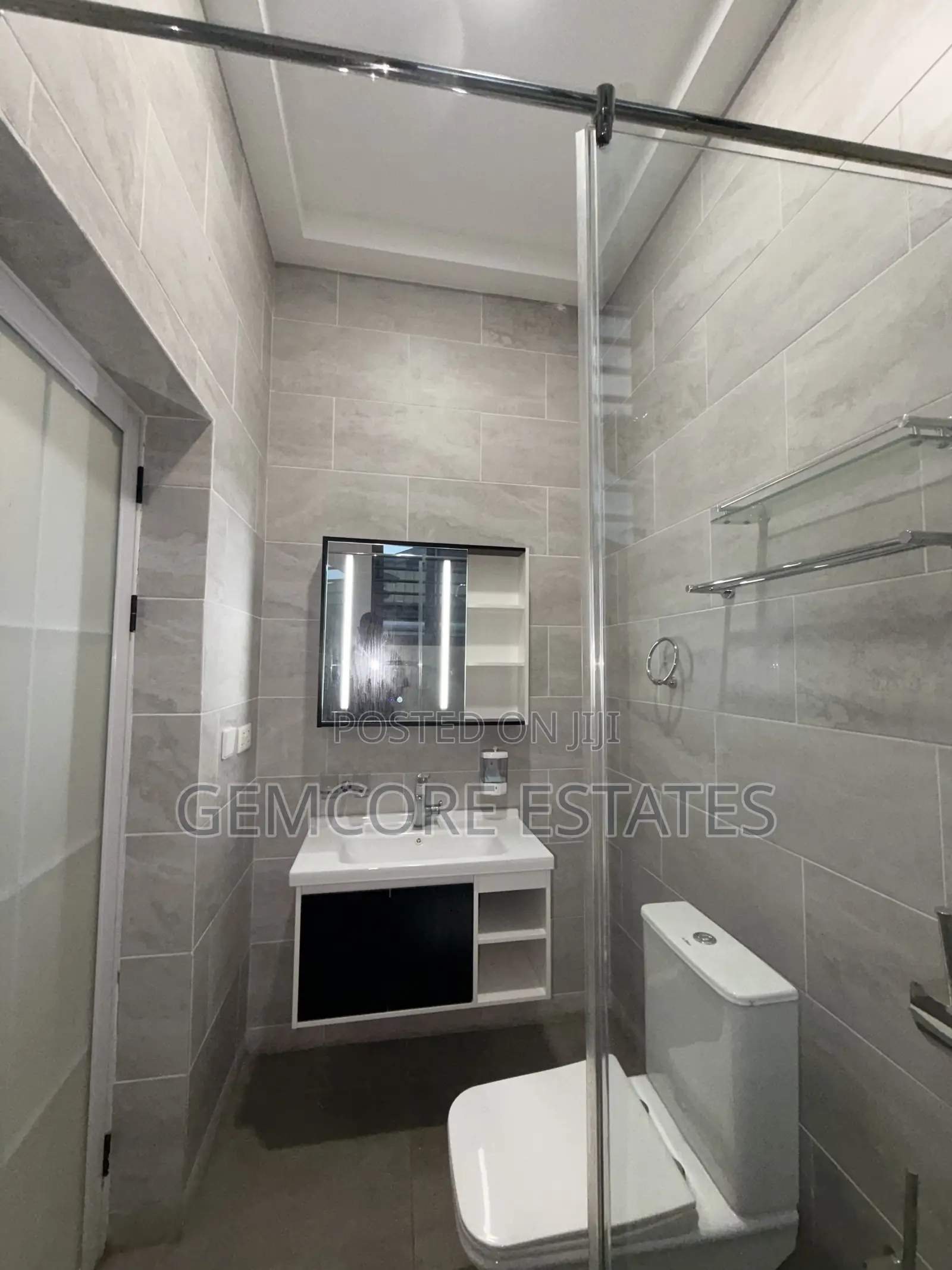 4bdrm House in West Trasacco, East Legon for sale