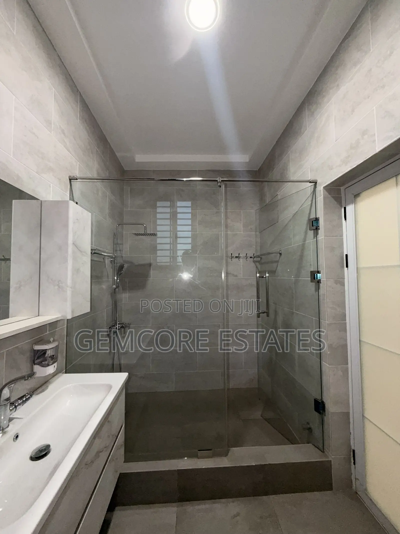 4bdrm House in West Trasacco, East Legon for sale