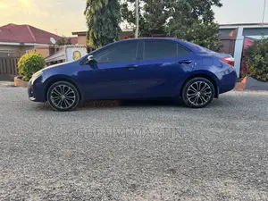 Toyota Corolla 2015 Blue