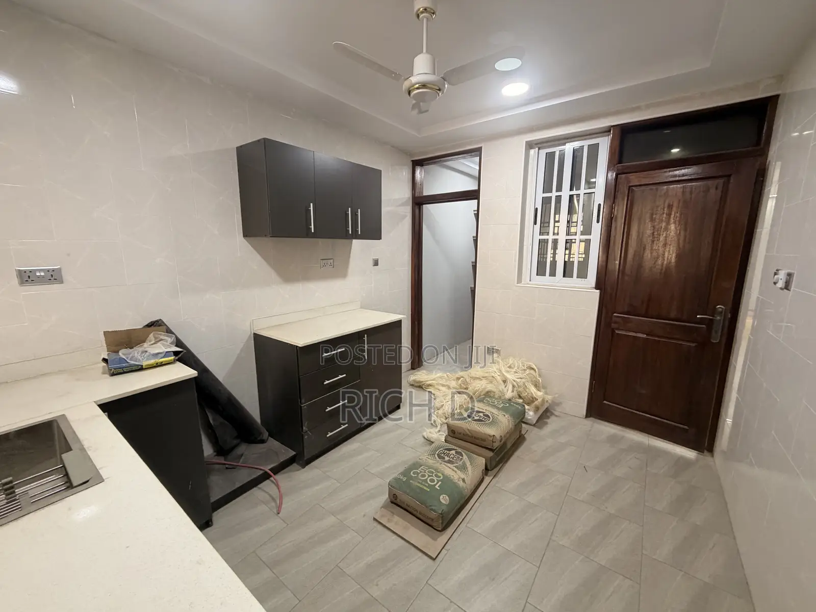 3bdrm Apartment in Community 25 for rent