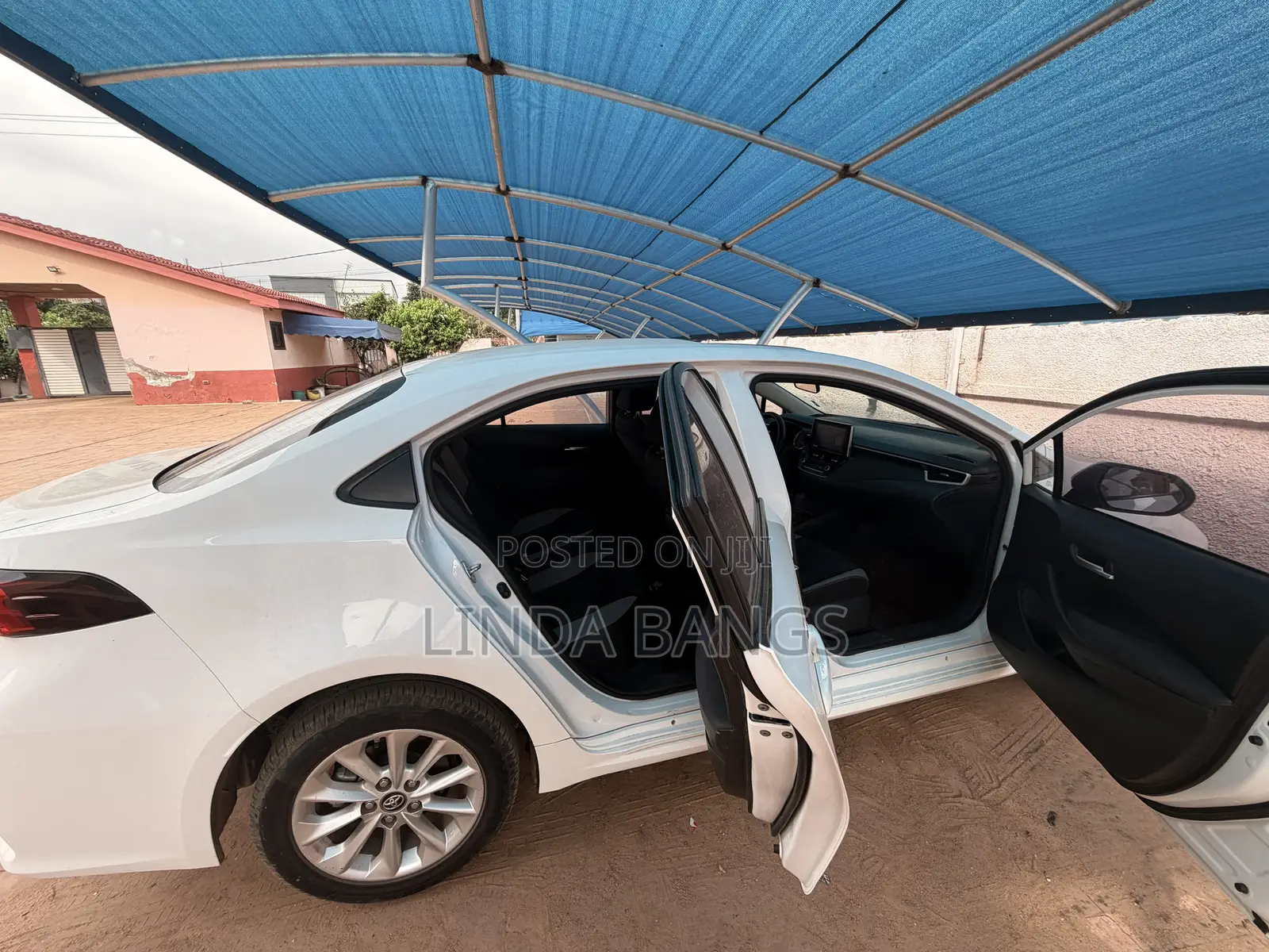 Toyota Corolla 2022 White