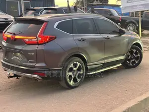 Honda CR-V Touring AWD 2018 Gray